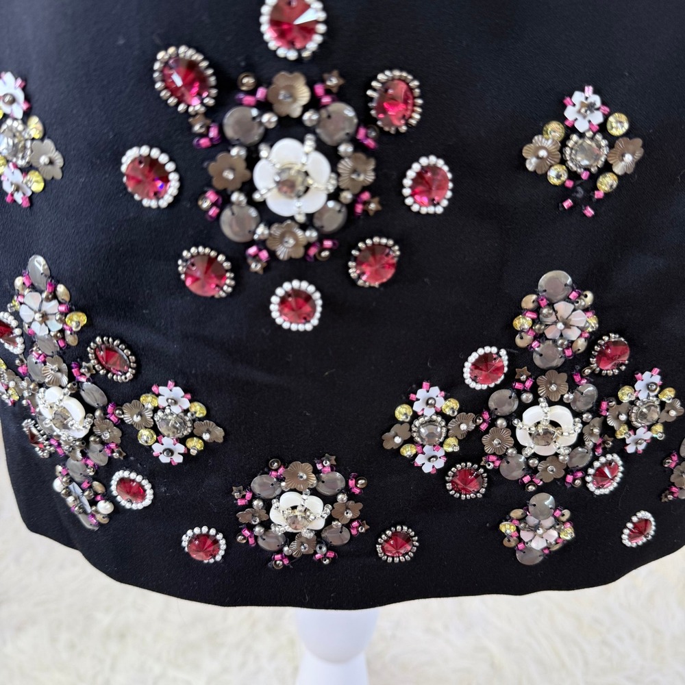 White House Black Market Beaded Floral Pencil Skirt Black Wool Blend Size 4 - Picture 6 of 8